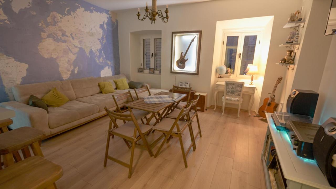 Freedom Hostel Budva Ngoại thất bức ảnh